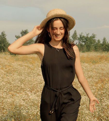 A floating magic washbasins for contemporary bathrooms